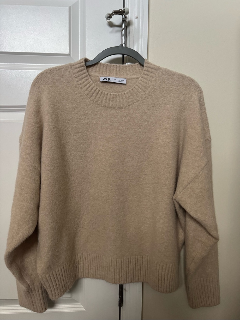 Zara Beige Women’s Sweater